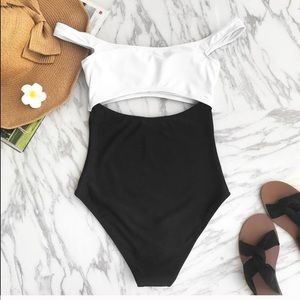 Cupshe’s Time for you dropped shoulder one piece